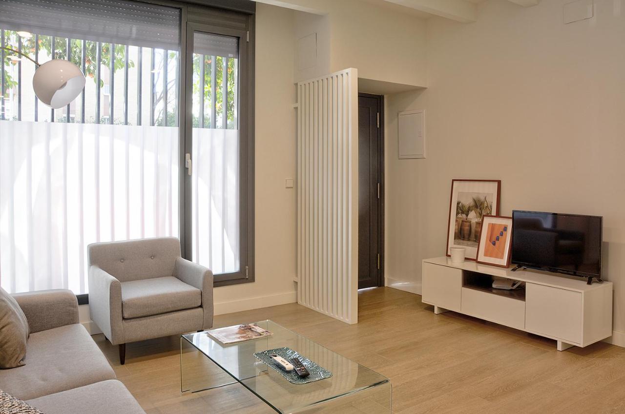 Apartamento De Dos Dormitorios En Triana เซบีญา ภายนอก รูปภาพ