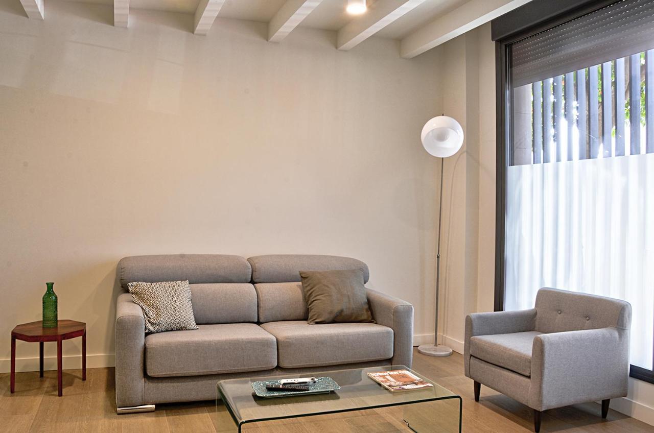 Apartamento De Dos Dormitorios En Triana เซบีญา ภายนอก รูปภาพ