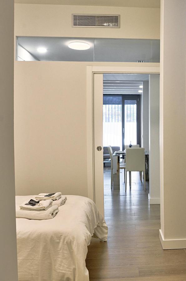 Apartamento De Dos Dormitorios En Triana เซบีญา ภายนอก รูปภาพ