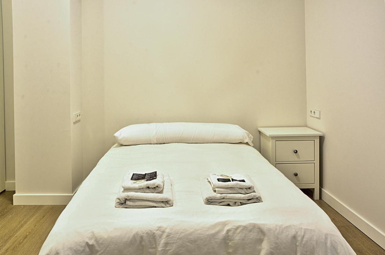 Apartamento De Dos Dormitorios En Triana เซบีญา ภายนอก รูปภาพ