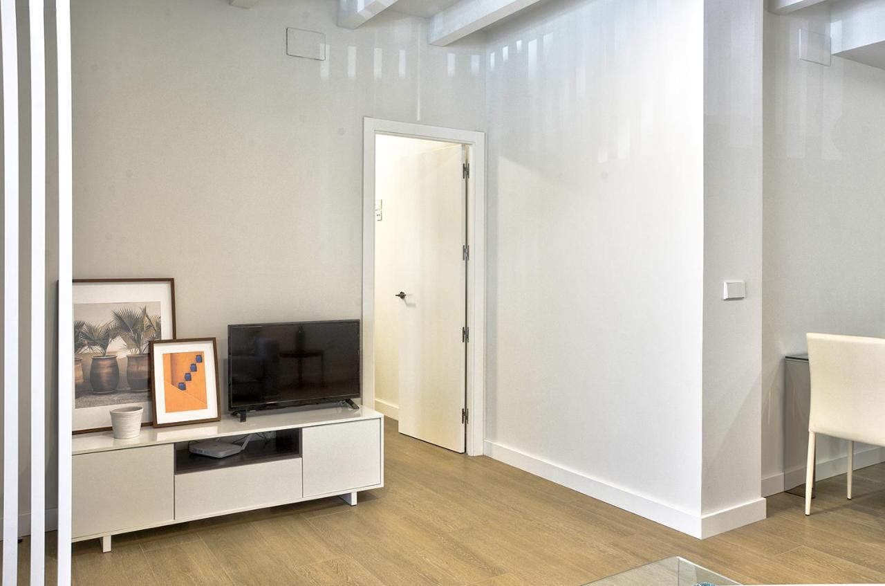 Apartamento De Dos Dormitorios En Triana เซบีญา ภายนอก รูปภาพ