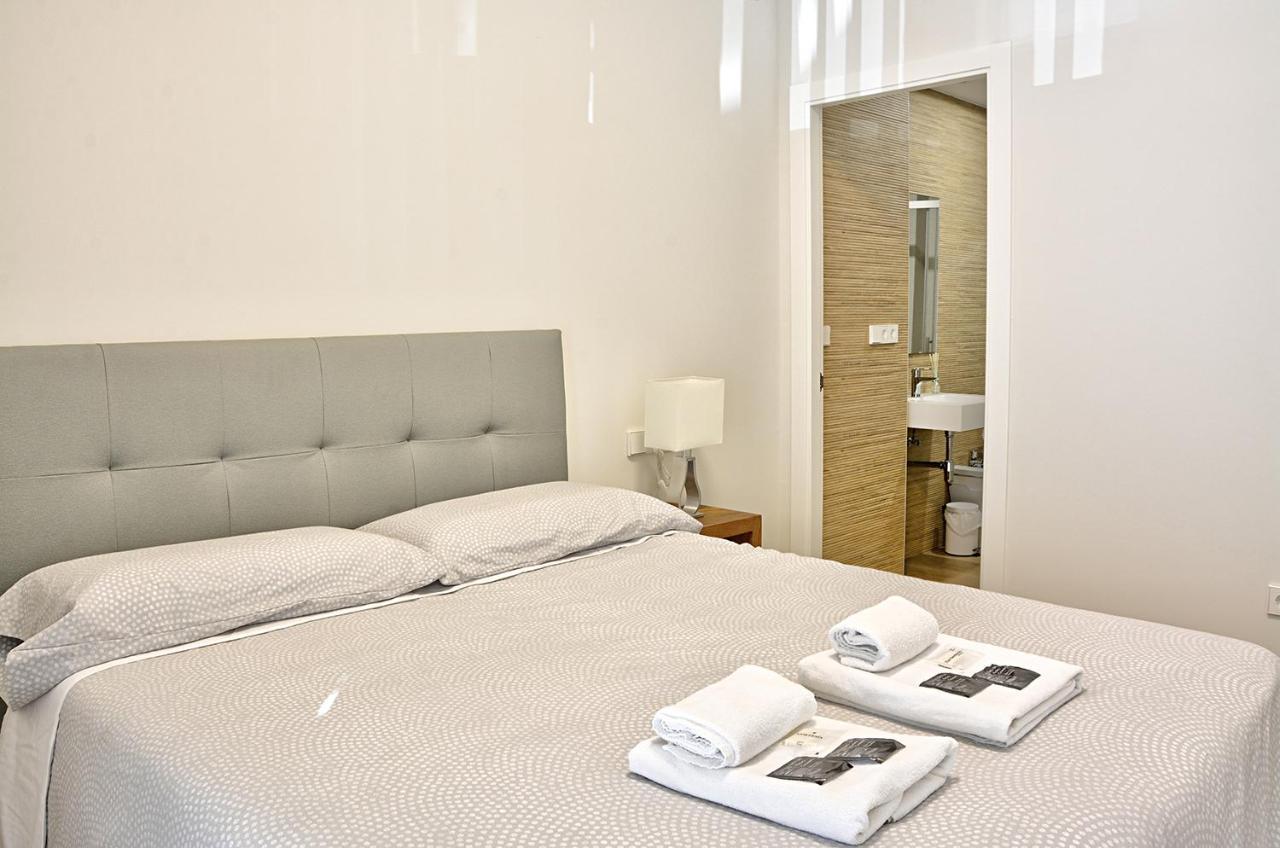 Apartamento De Dos Dormitorios En Triana เซบีญา ภายนอก รูปภาพ
